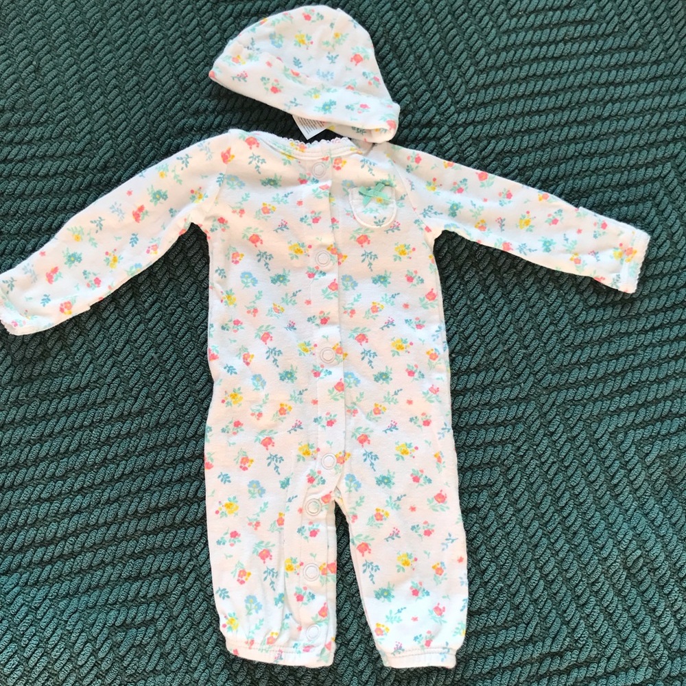 New Carters flower outfit 2-pc w hat